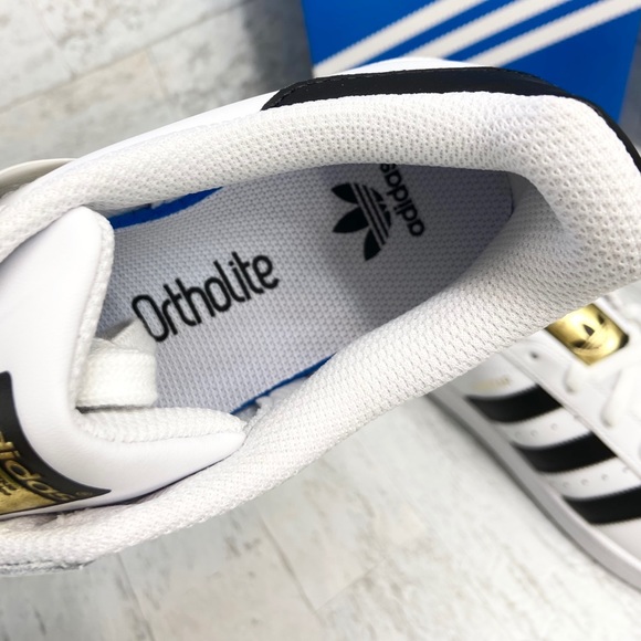 Adidas Superstar Sneakers - Picture 10 of 16